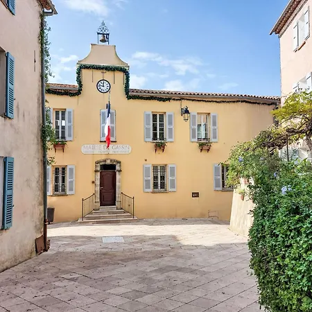 Apartament Apartment Les Marines De Gassin-14 By Interhome *